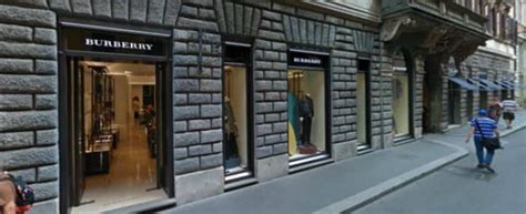 burberry roma 2016 dipendenti denunciano|Roma, chiude la boutique di Burberry in via Condotti: affitto .